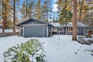 Wildwood Lodge by Big Bear Vacations Hot Tub Ultra Cozy Fox Farm Retreat trong mùa đông