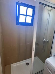 Kúpeľňa v ubytovaní Casa Iris - central apartment with panoramic views