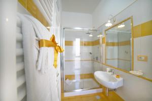 Koupelna v ubytování B&B Amalba Maiori + 13 fotografií