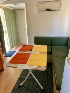 Posezení v ubytování Tóparti Camping