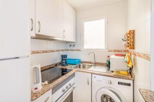 Zdjęcie z galerii obiektu Apartments Daniel Granfield A125 w mieście Torrevieja