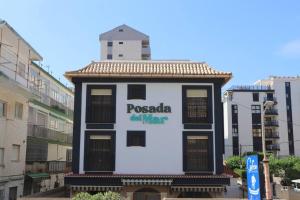 Zdjęcie z galerii obiektu HOTEL H104 I Posada del Mar I Encantador hostel en la playa de Gandia w mieście Los Mártires