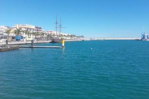 Zdjęcie z galerii obiektu HOTEL H104 I Posada del Mar I Encantador hostel en la playa de Gandia w mieście Los Mártires