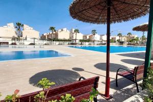 Πισίνα στο ή κοντά στο Casa Joaquín en Gran Alacant