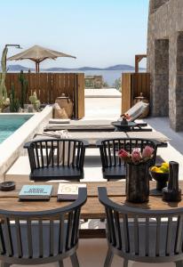 Hồ bơi trong/gần Rocabella Mykonos Hotel