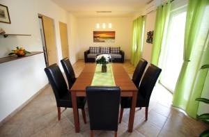 Posedenie v ubytovaní Apartment Biočić
