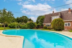 Bazén v ubytování Host & Stay - Alderfen View nebo v jeho okolí + 28 fotografií