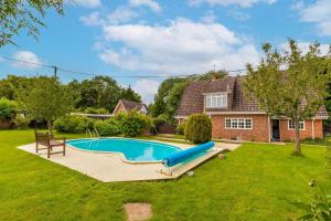 Bazén v ubytování Host & Stay - Alderfen View nebo v jeho okolí