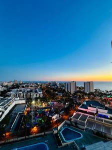 Zdjęcie z galerii obiektu OCEANFRONT APARTAMENT w Aronie