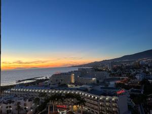Zdjęcie z galerii obiektu OCEANFRONT APARTAMENT w Aronie