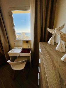 Zdjęcie z galerii obiektu OCEANFRONT APARTAMENT w Aronie