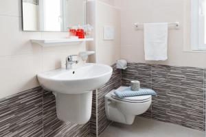 A bathroom at Albergo Eva