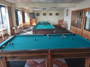 Biliár nebo kulečník v ubytování Hotel Esmeralda