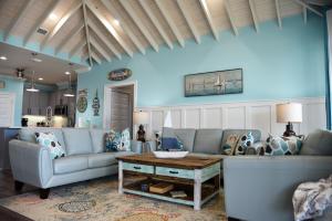 A seating area at Lighthouse View