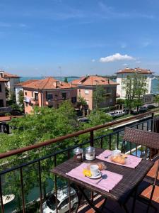 Μπαλκόνι ή βεράντα στο Fido Home with Lagoon View