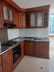 Dapur atau dapur kecil di Apartamento amplio y cómodo al norte de valledupar