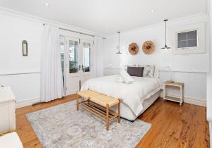 Postel nebo postele na pokoji v ubytování Hamptons Escape