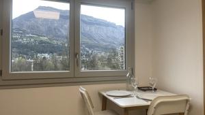 Nespecifikovaný výhled na hory nebo výhled na hory při pohledu z apartmánu