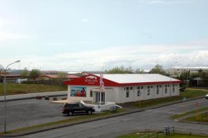 Hoone, kus võõrastemaja asub