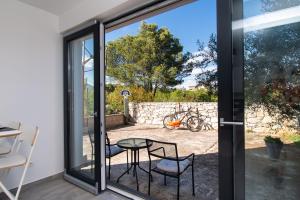 Patio nebo venkovní prostory v ubytování Apartments Slavica