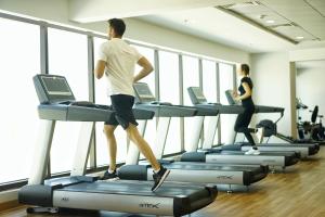 Fitness centrum a/nebo fitness zařízení v ubytování Al Bahar Hotel & Resort