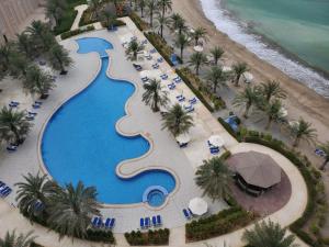 Bazén v ubytování Al Bahar Hotel & Resort nebo v jeho okolí