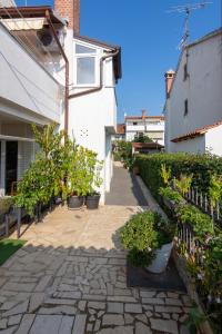 Zahrada ubytování Apartments with a parking space Rovinj - 2288