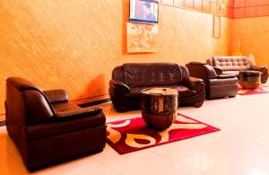 Zona d'estar a Kalya Courts Hotel Fort Portal