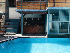 Kolam renang di atau dekat dengan Alobar1000 Hostel