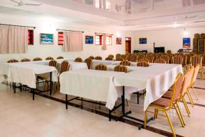Konferenční prostory v ubytování Kalya Courts Hotel Fort Portal