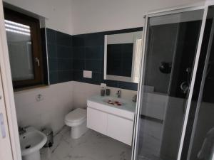 Koupelna v ubytování B&B Luxury Room & SPA