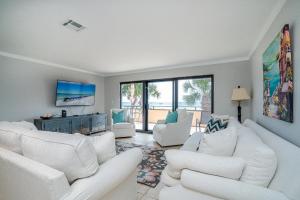 Χώρος καθιστικού στο Aegean 219 condo