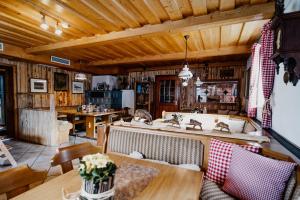 Posezení v ubytování Landhotel zum Matthiasl