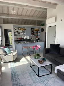 Posedenie v ubytovaní Borgo 69 Villas & Suites