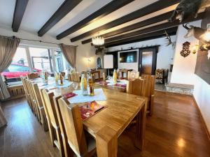 Posezení v ubytování Hotel Gundl Alm