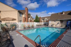Bazén v ubytování Residence Inn Seattle Northeast/Bothell nebo v jeho okolí