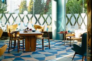 Posezení v ubytování Renaissance Izmir Hotel
