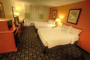 Легло или легла в стая в Fairfield Inn & Suites Mount Vernon Rend Lake