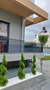 תמונה מהגלריה של Luana Monte Apartments באמודארה הרקליו