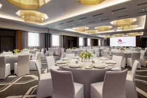 Restaurace v ubytování Rabat Marriott Hotel + 37 fotografií