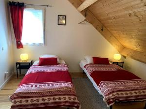 Posteľ alebo postele v izbe v ubytovaní Chalet Las Abelhas