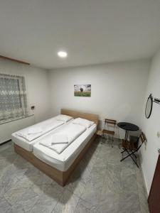 Posteľ alebo postele v izbe v ubytovaní Sobe Zimmer Frei