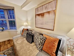 Χώρος καθιστικού στο Stunning Luxury Serviced Apartment next to City Centre with Free Parking - Contractors & Relocators
