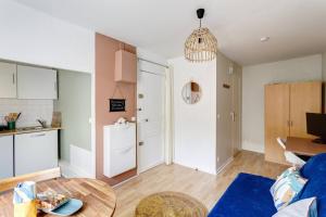 Zdjęcie z galerii obiektu Friendly Studio Orsay - Near Schools & Businesses w mieście Orsay