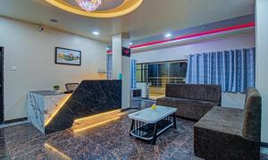 Area soggiorno di Treebo Royal, Chandrapur