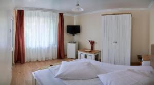 Gallery image of Pension Charisma in Băile Herculane