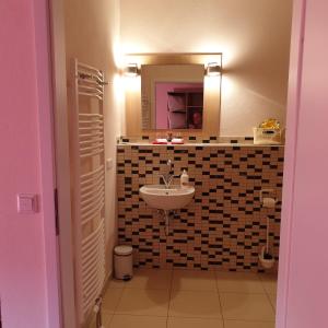 Phòng tắm tại Gästehaus Catherine