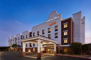 uma representação das suites de Springhill anaheim hotel em SpringHill Suites by Marriott San Antonio Downtown-Riverwalk Area em San Antonio