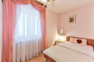 Posteľ alebo postele v izbe v ubytovaní Family friendly apartments with a swimming pool Zadar - 16336