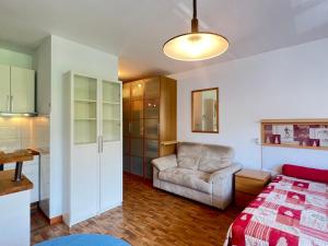 Posteľ alebo postele v izbe v ubytovaní Studio moderne et cosy 3*** avec balcon et wifi à Aix-les-Bains - FR-1-555-90